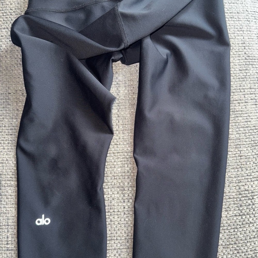 ALO Yoga Leggings - Excellent Condition!